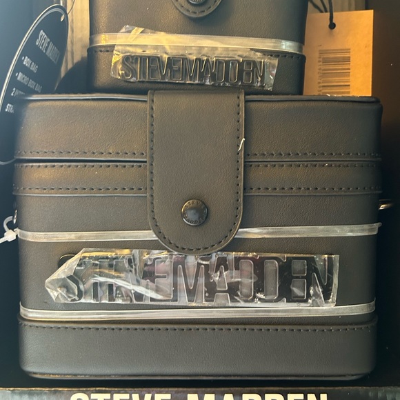 NEW Steve Madden Vanity 4pc Crossbody Black Gift Set - Picture 4 of 11